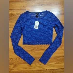 NWT Lace Long Sleeved Crop Top